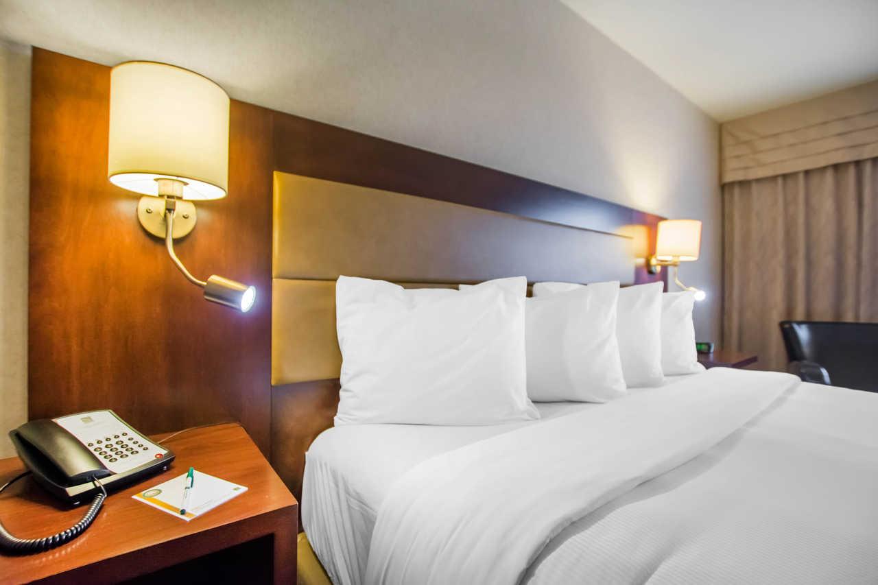 Quality Inn & Suites Val-d'Or Eksteriør billede