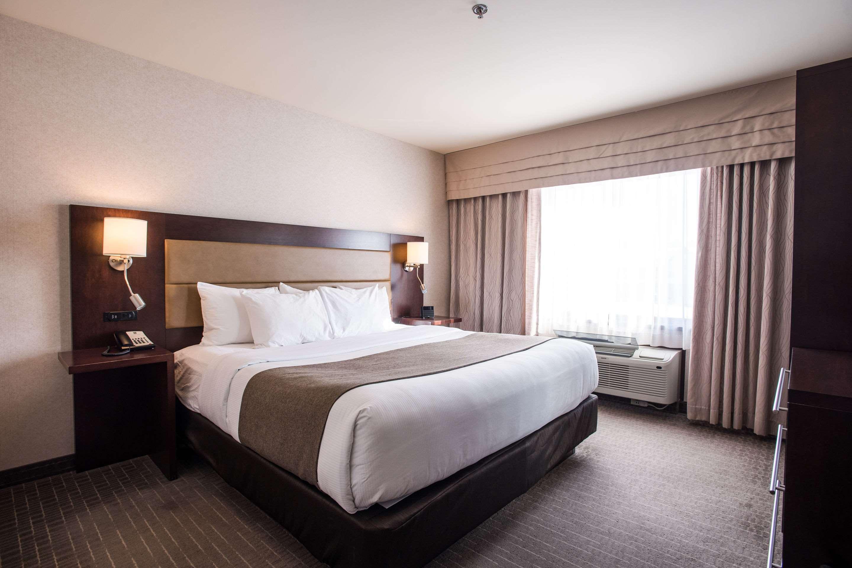 Quality Inn & Suites Val-d'Or Eksteriør billede