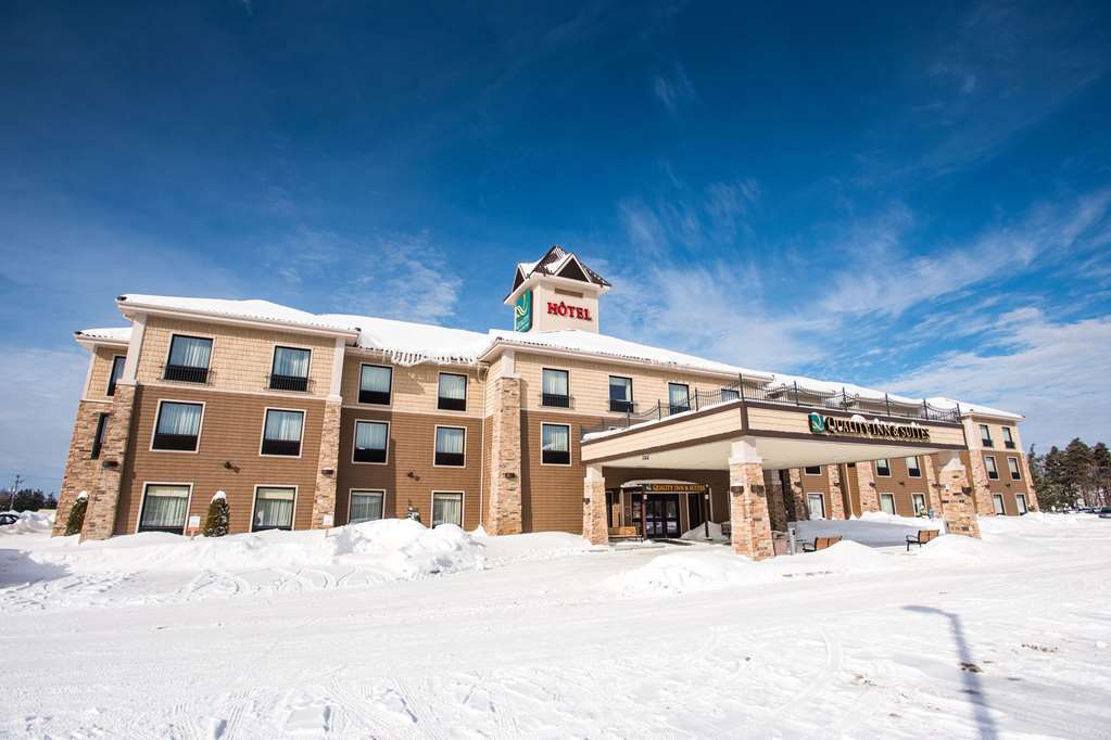 Quality Inn & Suites Val-d'Or Eksteriør billede
